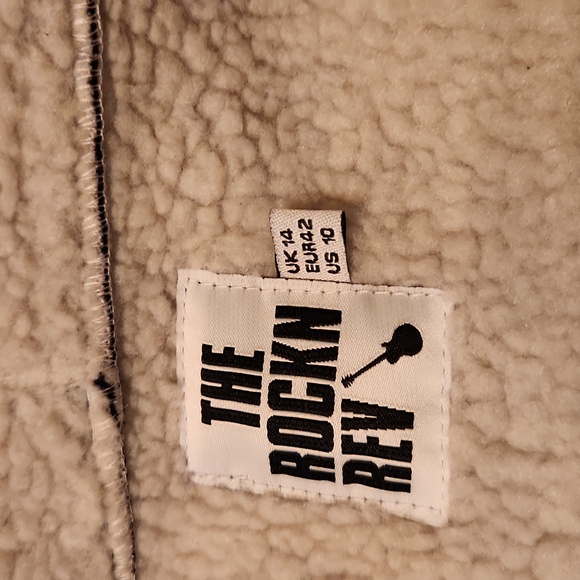 THE ROCKN REV WOMEN FAUX FUR FLEECE COAT OUTWEAR WARM LAPEL BIKER MOTOR AVIATOR - Picture 5 of 12